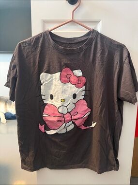 Hello Kitty Pink Bow Graphic - Black